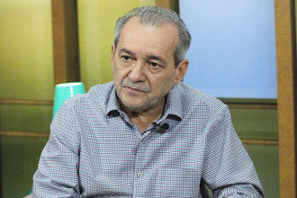 Promotor pede investigação contra delegados que prenderam jornalista no Piauí
