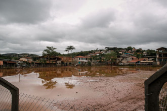 Enchente atinge pelo menos 100 casas em Ouro Preto